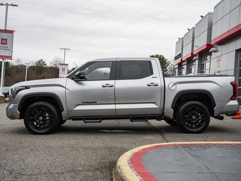 Used 2025 Toyota Tundra Limited image 4
