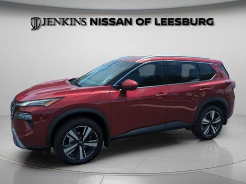 Certified 2025 Nissan Rogue SL FWD image 13