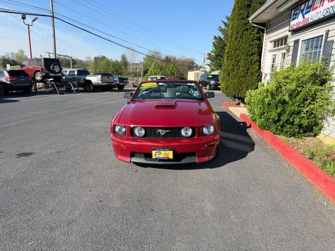 Used 2008 Ford Mustang GT RWD image 3