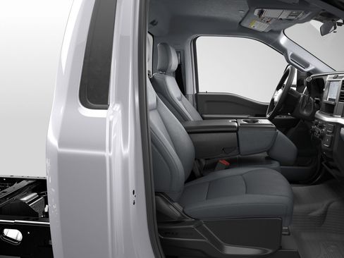 New 2026 Ford F550 4x4 Regular Cab Super Duty image 6