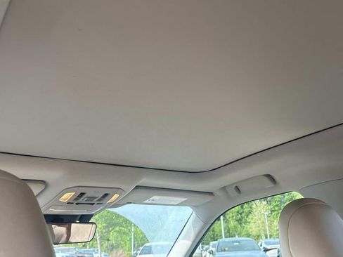 Used 2022 Toyota Highlander Platinum image 6