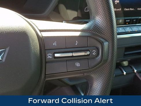 Used 2023 Chevrolet Colorado Trail Boss image 26