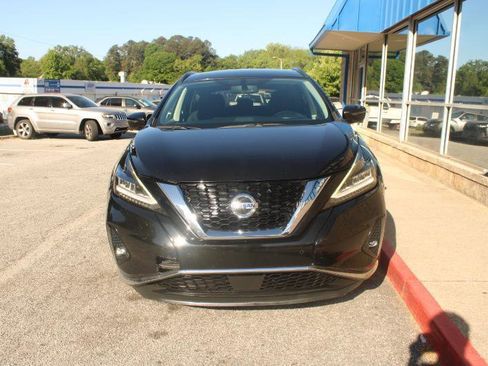 Used 2019 Nissan Murano SV w/ Premium Package image 2