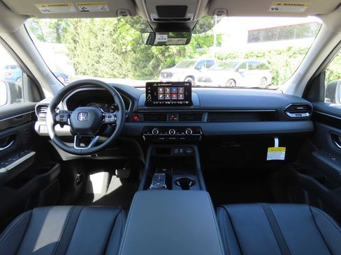 New 2025 Honda Pilot EX-L image 16