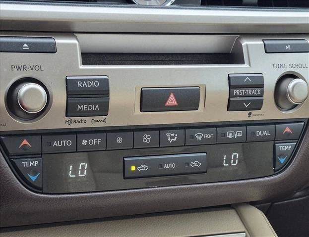 Used 2016 Lexus ES 350 w/ Accessory Package 2 FWD image 6