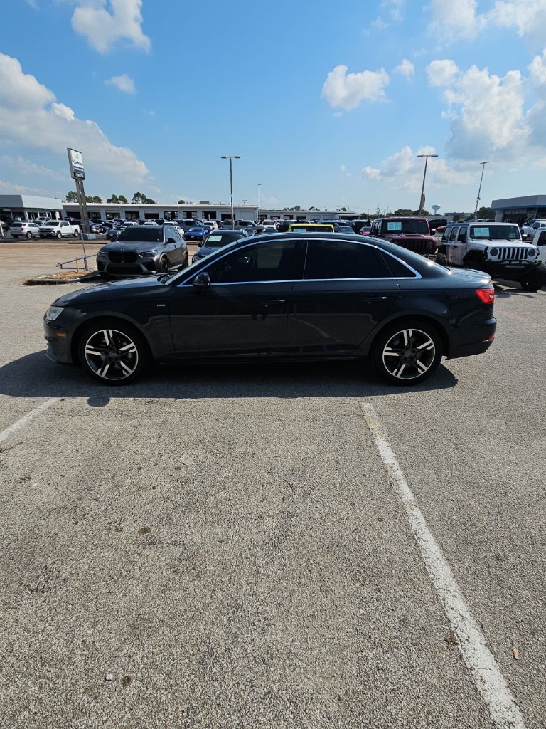 Used 2017 Audi A4 2.0T Premium Plus w/ Premium Plus Package AWD/4WD image 4