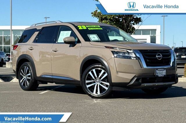 Used 2023 Nissan Pathfinder Platinum w/ Cargo Package AWD/4WD image 1