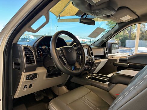 Used 2018 Ford F150 XLT w/ Equipment Group 302A Luxury image 15