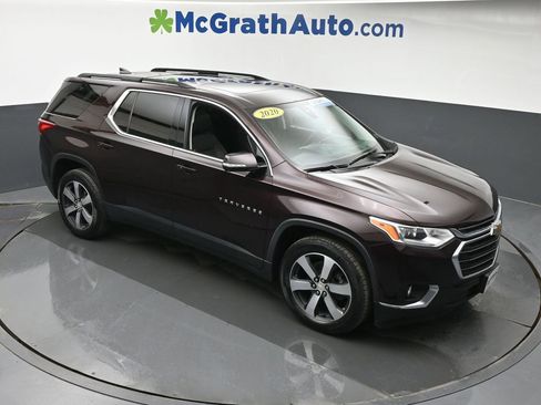 Used 2020 Chevrolet Traverse LT w/ LT Premium Package AWD/4WD image 3