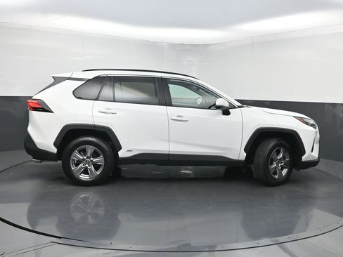 Used 2022 Toyota RAV4 XLE w/ Convenience Package AWD/4WD image 42