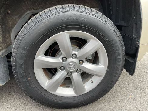 Used 2011 Lexus GX 460 image 34