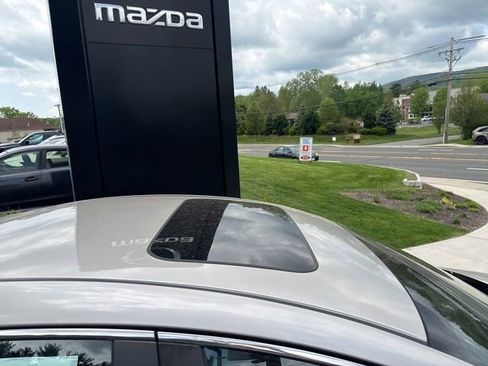 Used 2023 MAZDA MAZDA3 s FWD image 2
