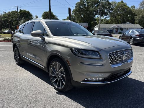 Used 2023 Lincoln Nautilus Reserve w/ Equipment Group 202A AWD/4WD image 7