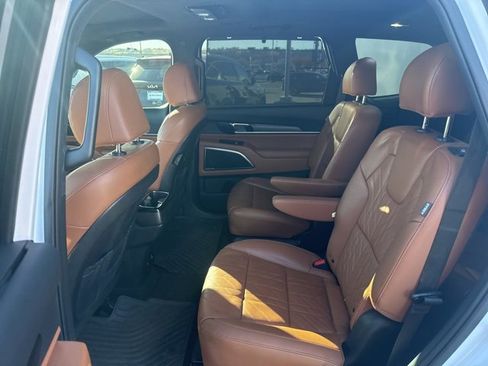 Used 2023 Kia Telluride SX Prestige X-Pro image 18