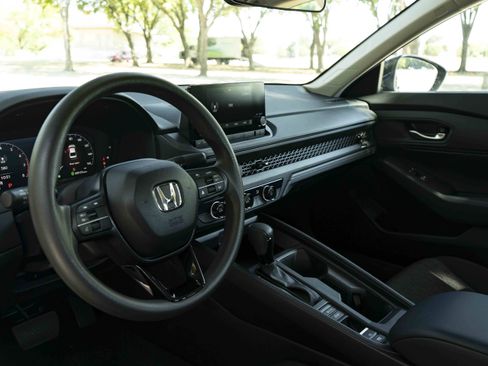 Used 2025 Honda Accord LX image 16