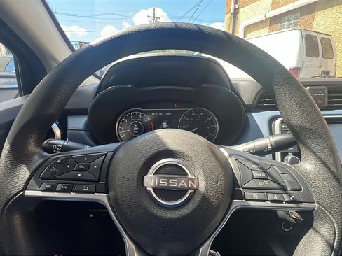 Used 2023 Nissan Versa SV image 13