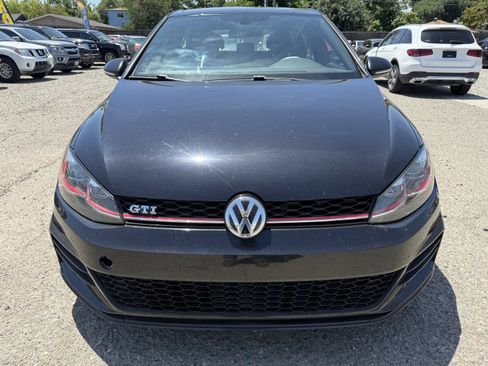 Used 2018 Volkswagen GTI SE FWD image 2