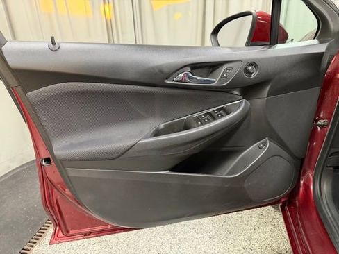 Used 2016 Chevrolet Cruze LT FWD image 16