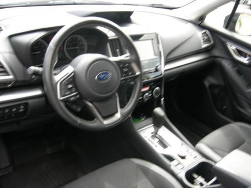 Used 2024 Subaru Forester Premium image 7