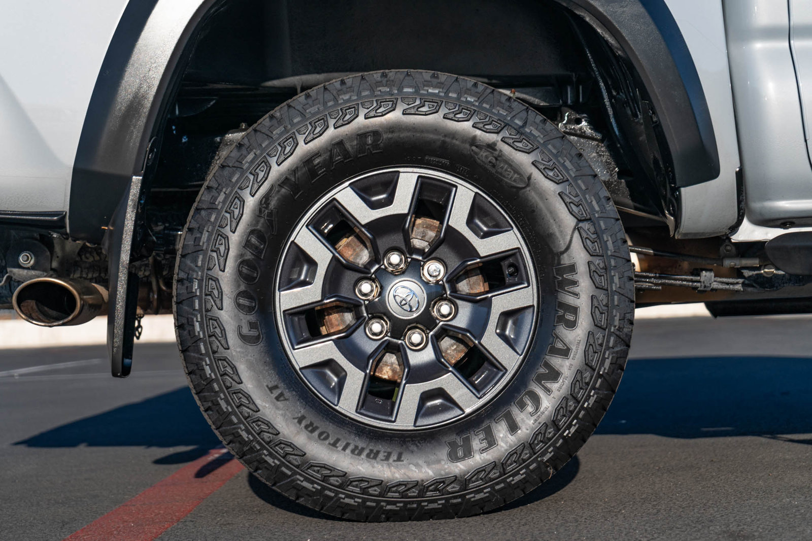 Certified 2021 Toyota Tacoma SR5 w/ Trail Edition AWD/4WD image 11
