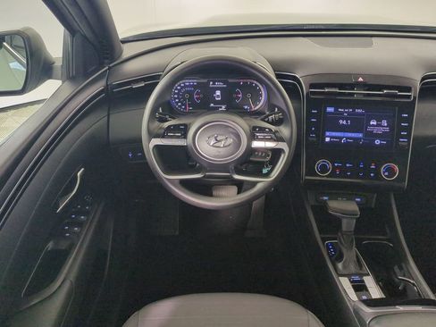 Used 2024 Hyundai Santa Cruz SE FWD image 17