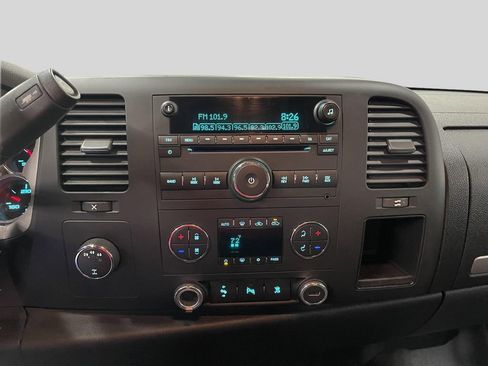 Used 2010 Chevrolet Silverado 2500 LT w/ Interior Plus Package AWD/4WD image 13