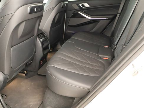 Used 2024 BMW X5 sDrive40i w/ M Sport Package image 28