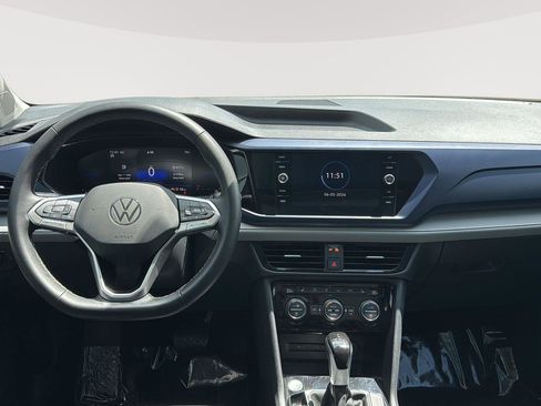 Used 2024 Volkswagen Taos SE w/ Panoramic Sunroof Package AWD/4WD image 14