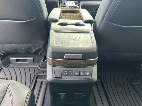 New 2026 Toyota Sienna Platinum AWD/4WD image 14