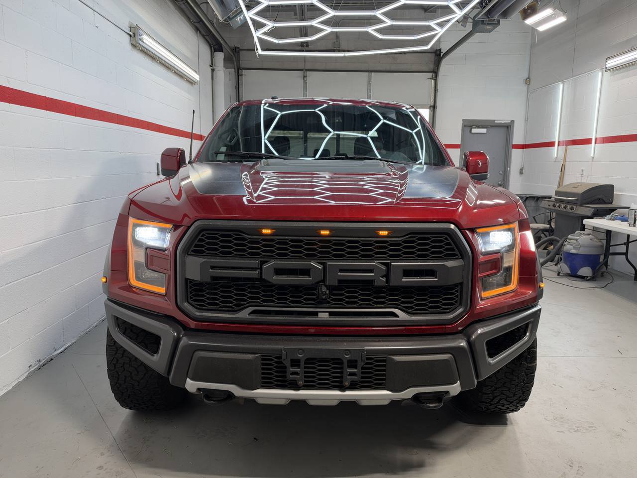 Used 2017 Ford F150 Raptor w/ Equipment Group 802A Luxury AWD/4WD image 15