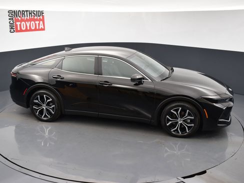 Used 2024 Toyota Crown Limited image 27