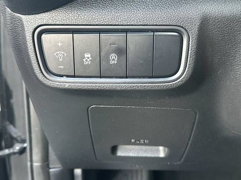 Used 2023 Kia Soul LX FWD image 16