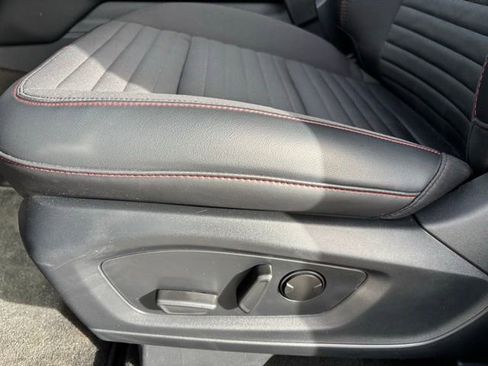 New 2026 Ford Explorer ST-Line w/ ST-Line Street Pack image 14