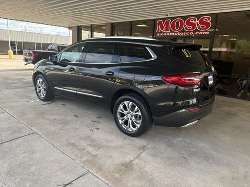 Used 2019 Buick Enclave Avenir w/ Avenir Technology Package image 6