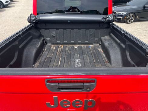 Used 2022 Jeep Gladiator Mojave AWD/4WD image 5