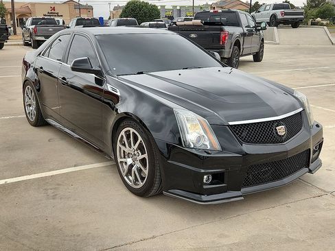 Used 2010 Cadillac CTS V RWD image 4
