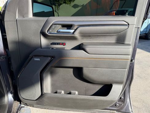 Used 2022 GMC Sierra 1500 AT4 w/ AT4 Premium Package AWD/4WD image 23