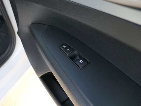 Used 2023 Kia Forte LXS w/ LXS Technology Package image 27