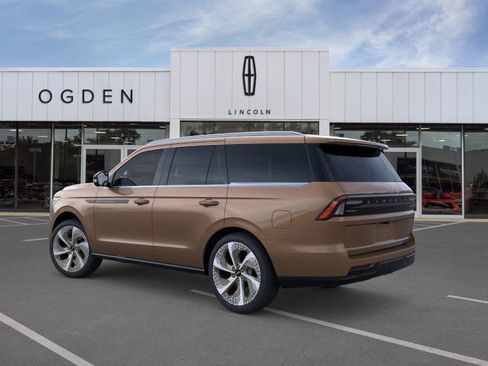 New 2026 Lincoln Navigator Black Label image 4