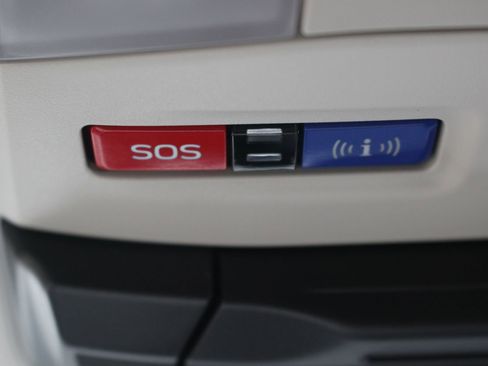 Used 2023 Subaru Ascent Touring image 34