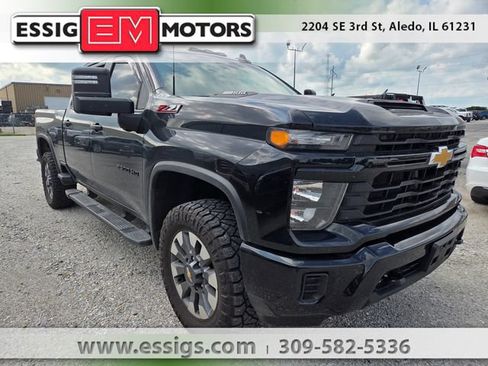 Used 2024 Chevrolet Silverado 2500 Custom w/ Custom Value Package AWD/4WD image 1