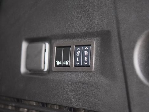 Used 2024 GMC Yukon Denali w/ LPO, Floor Liner Package image 27