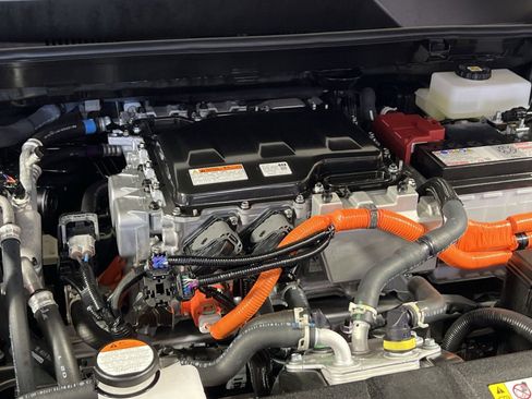 Used 2024 Toyota bZ4X XLE image 29