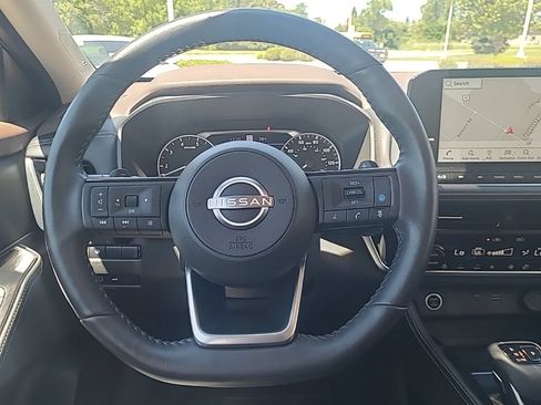 Used 2023 Nissan Rogue SL w/ SL Premium Package AWD/4WD image 16