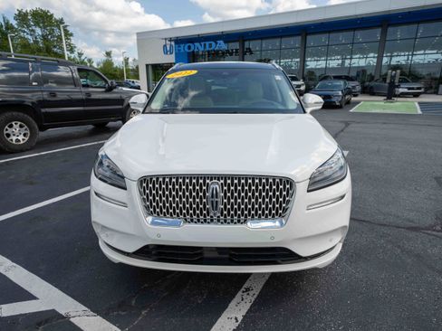 Used 2022 Lincoln Corsair Reserve w/ Equipment Group 201A AWD/4WD image 2