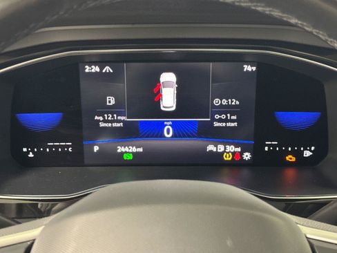 Used 2023 Volkswagen Jetta SE w/ Panoramic Sunroof Package FWD image 22