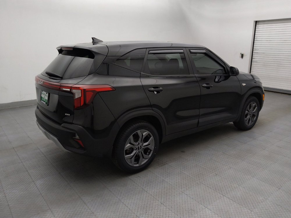 Used 2024 Kia Seltos LX AWD/4WD image 10