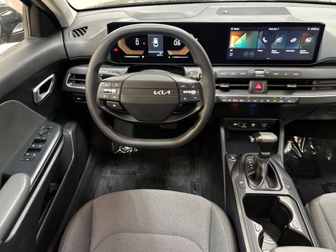 Used 2025 Kia K4 LXS image 33
