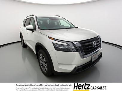 Used 2025 Nissan Pathfinder SV