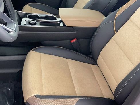 New 2025 Chevrolet Equinox ACTIV image 12